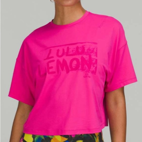 Lululemon Sonic Pink Abrasion-Resistant Training T-Shirt - Picture 1 of 3